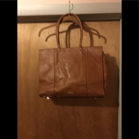 Rebecca Minkoff Handbags - Rebecca Minkoff tote bag roomy spacious good for day to day bag